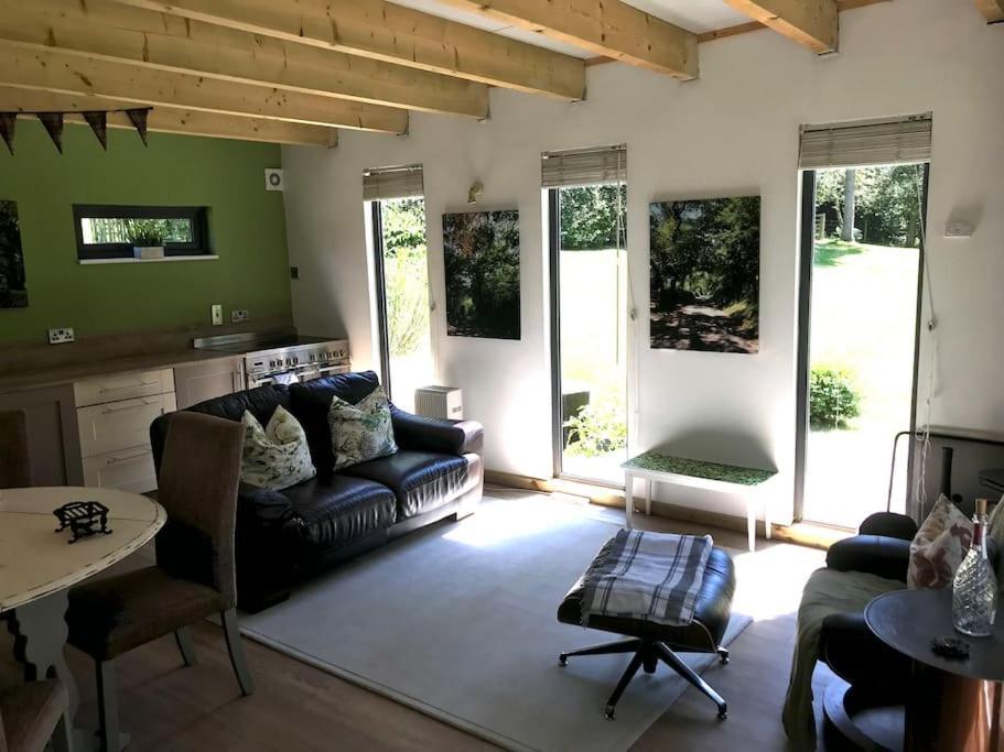 Log Cabin Rural Retreat In Beautiful Countryside Lapworth Экстерьер фото